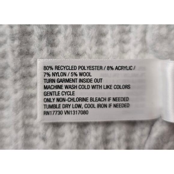 Universal Thread Women's Light Grey Cardigan Sweater- Size Medium - Picture 3 of 4